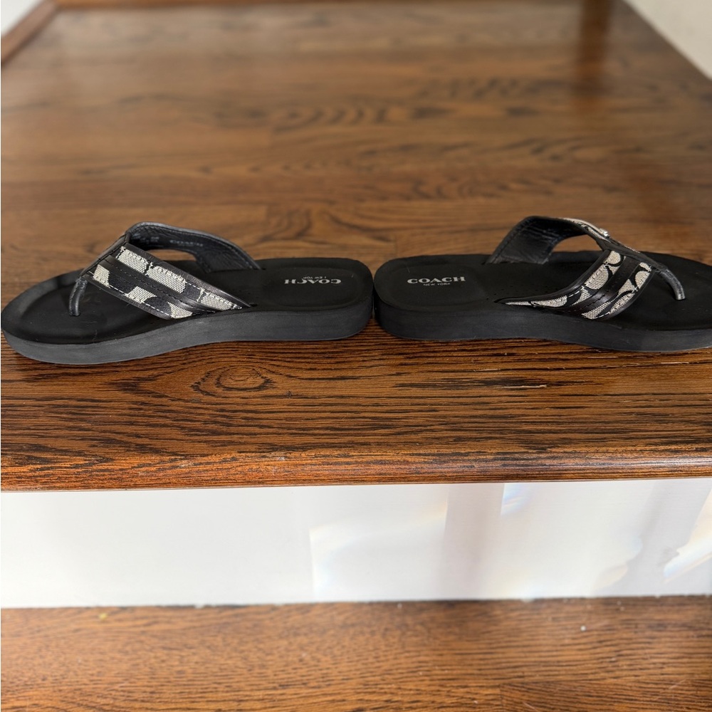 Coach Black Signature Canvas Thong Sandals with Silver Brand Tag - Picture 4 of 8